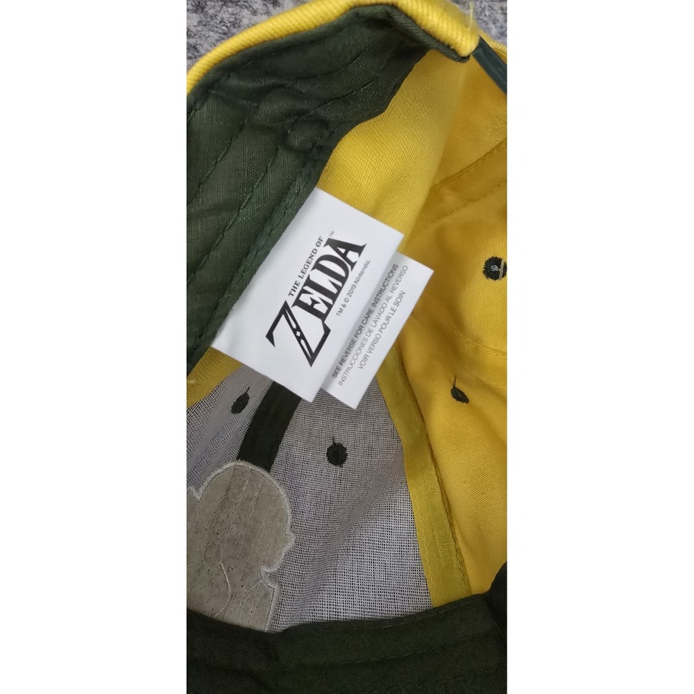 NEW: ZELDA The Legend of Link's Awakening: Nintendo Snapback Cap Hat CultureFly - Picture 3 of 5